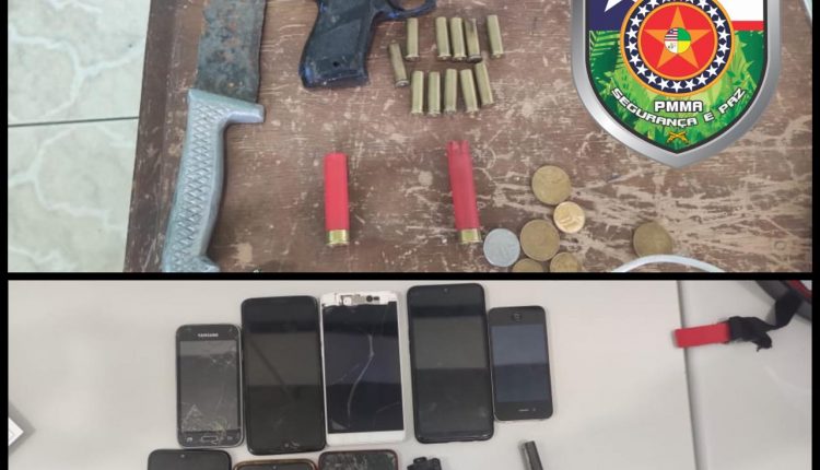 POLICIAIS MILITARES DO 14°BPM RECUPERAM MOTO ROUBADA, 8 CELULARES ROUBADOS, ARMA DE FOGO CAL. 22 E SIMULACRO DE PISTOLA EM JOÃO LISBOA