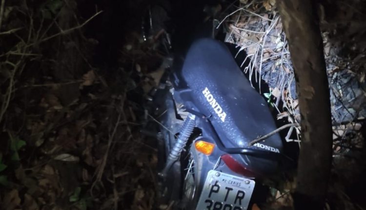 POLÍCIA MILITAR RECUPERA MOTOCICLETA ROUBADA DURANTE OPERAÇÃO BAIRRO SEGURO EM CAXIAS-MA