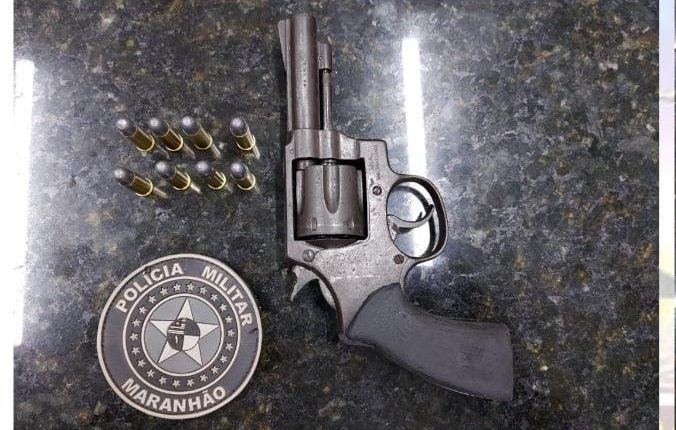 Policiais militares do 36º BPM em Viana-MA apreendem arma de fogo no bairro Multirão