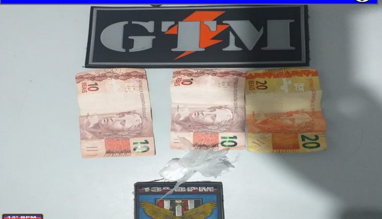 Drogas e veículo roubado são apreendidos por policiais militares do 13º BPM