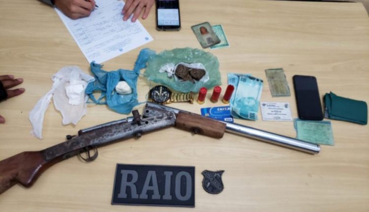 PMMA prende homem com arma, munições e drogas em Imperatriz