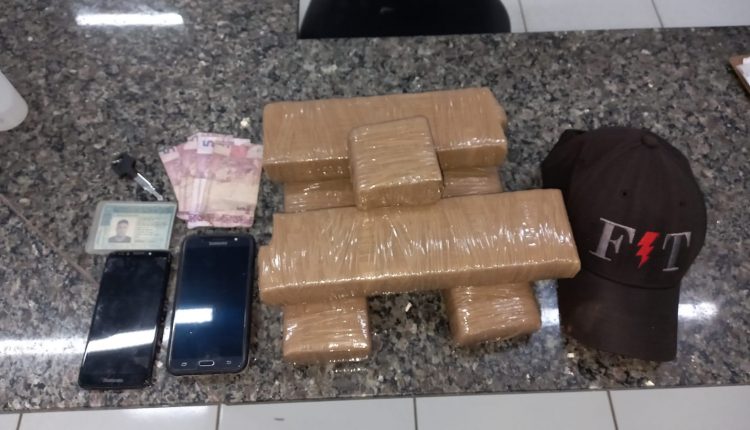 Homens são presos por tráfico de drogas em Timom