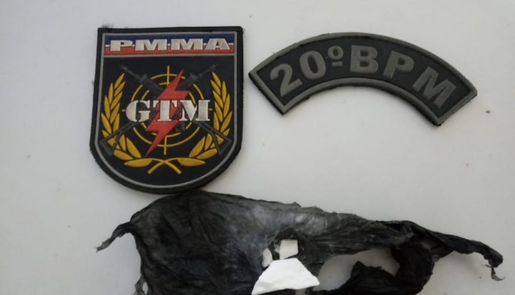 PMMA APREENDE ENTORPECENTE NA ISABEL CAFETEIRA