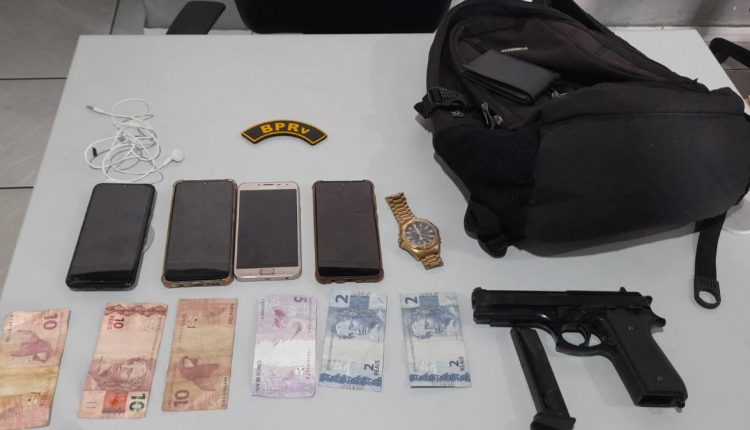 Grupamento Rodoviário de Apoio do BPRV prendem suspeitos de assalto