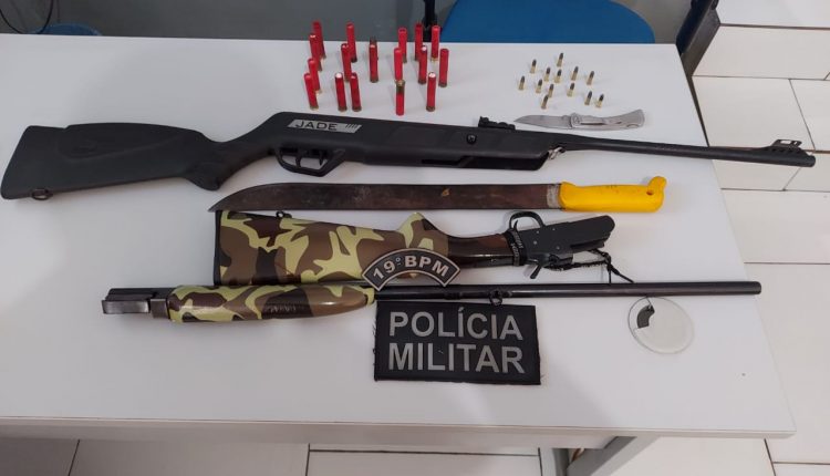 Polícia Militar prende dois homens por porte ilegal de arma de fogo em Lago da Pedra
