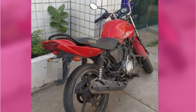 Policiais do 11º BPM recuperam moto roubada em Timon