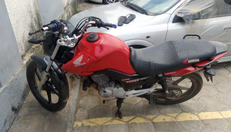 Polícia Militar recupera duas motos roubadas na Cidade Olímpica
