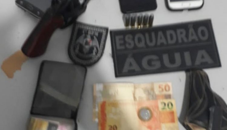 Polícia Militar prende dois indivíduos por porte ilegal de arma de fogo