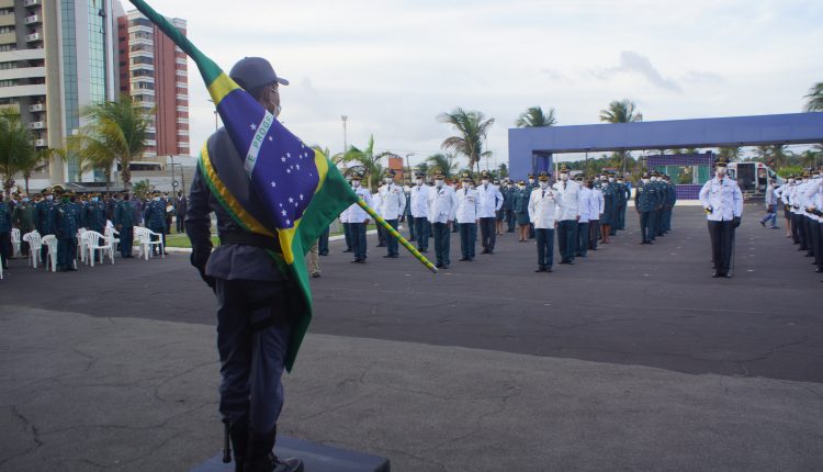GOVERNO DO ESTADO PROMOVE 375 OFICIAIS E PRAÇAS DA PMMA