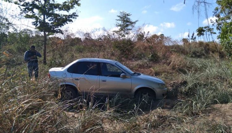 POLÍCIA MILITAR RECUPERA VEÍCULO ROUBADO