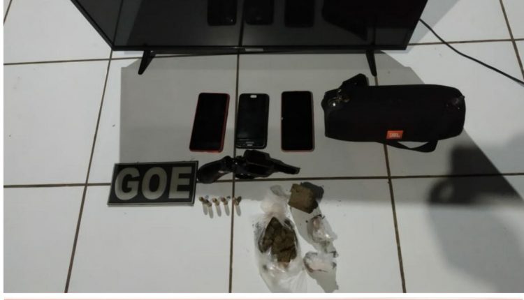 SUSPEITOS SÃO PRESOS COM ARMA E DROGAS EM BALSAS