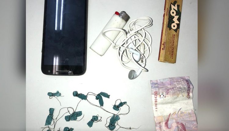 POLICIAIS MILITARES DO 38 º BPM PRENDEM SUSPEITO DE TRÁFICO DE DROGAS NA LIBERDADE