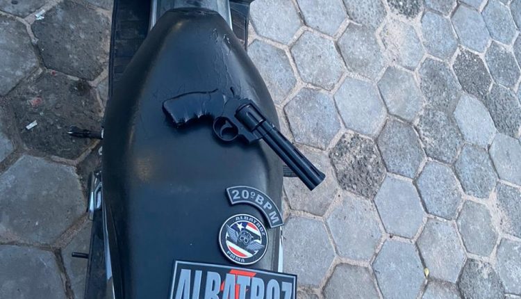 PMMA prende dois indivíduos por assalto a mão armada na Cohab