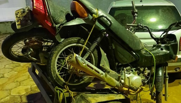 DUAS MOTOS SÃO APREENDIDAS NA CIDADE DE BELA VISTA