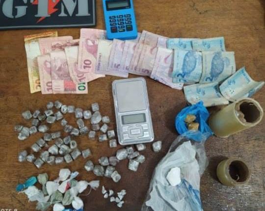 Grupo Tático Móvel do 9° Batalhão apreende drogas no Bairro Sacavém