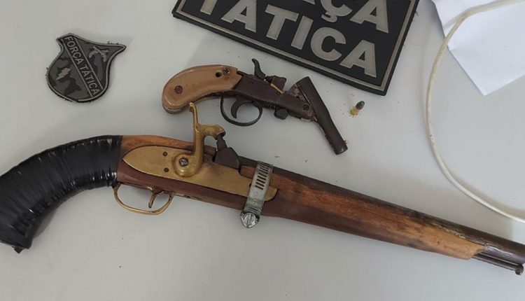 Polícia Militar prende homem com duas armas de fogo em Codó