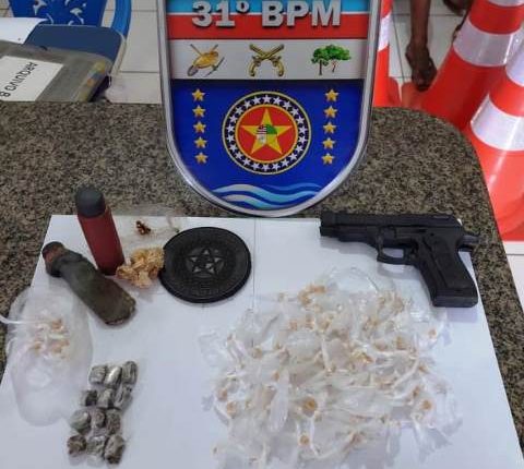 Polícia Militar conduz dupla com drogas e arma de fogo falsa em Godofredo Viana