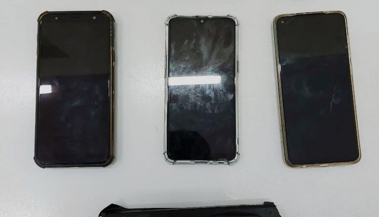 Polícia Militar apreende arma de fogo falsa com dupla suspeita de cometer assaltos a coletivo em São Luis  