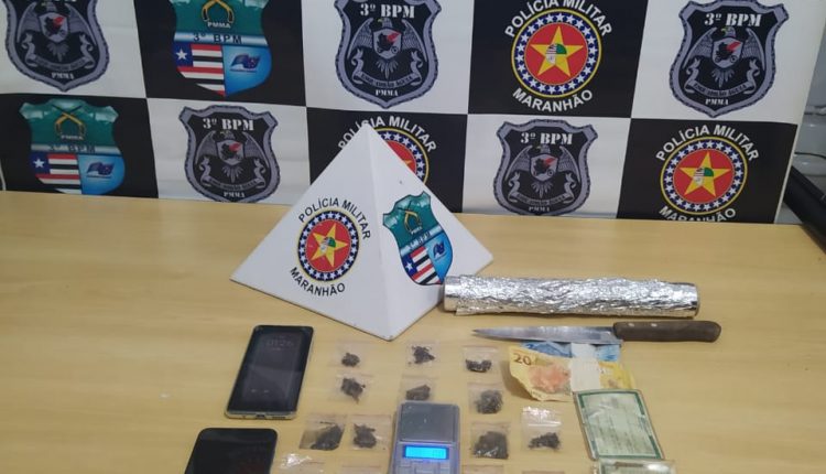 POLICIAIS MILITARES CONDUZEM DUPLA POR TRÁFICO DE DROGAS