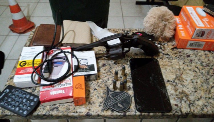 VEÍCULOS ROUBADOS E ARMAS DE FOGO SÃO APREENDIDAS EM CAXIAS