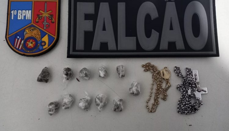 MENOR DE IDADE É APREENDIDO COM DROGAS NA VILA NOVA