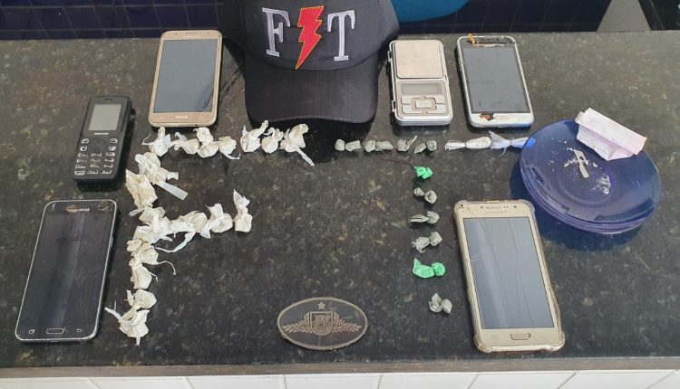 POLICIA MILITAR APREENDE DROGAS E PRENDE SUSPEITOS DE TRAFICO DE DROGAS NO MUNICÍPIO DE VIANA MA