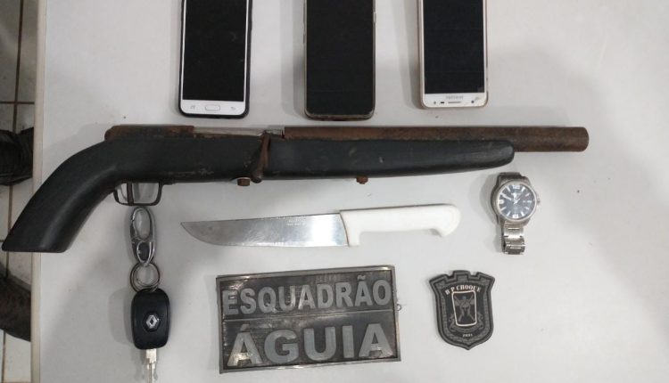 BPChoque prende indivíduos apreende arma de fogo no Conjunto São Raimundo
