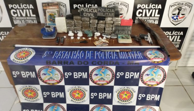 Ação conjunta das Polícias Militar e Civil prende homem com armas de fogo e drogas em Barra do Corda