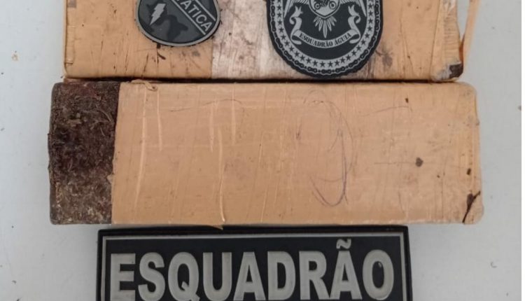 Polícia Militar prende traficante com 1,5 kg de drogas em Carolina