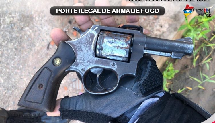 PMMA APREENDE ARMA DE FOGO E PRENDE TRÊS SUSPEITOS