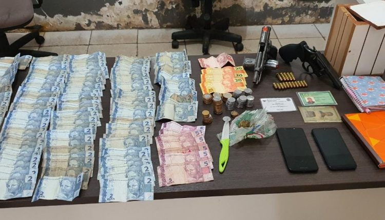 Policiais do 27º BPM prendem criminosos e apreendem armas de fogo em Rosário