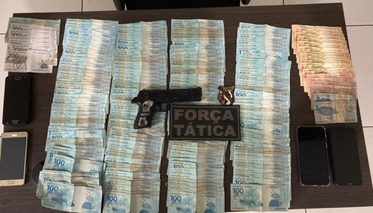 Polícia militar prende trio de assaltantes com mais de 20 mil reais e arma de fogo em Anajatuba
