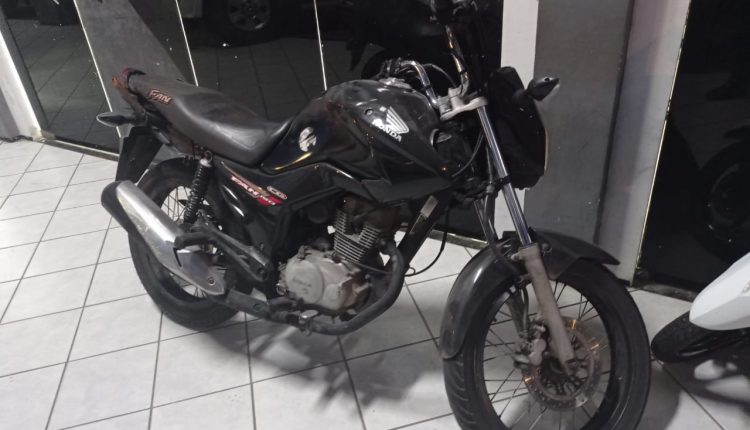 PMMA localiza moto roubada, no bairro da Liberdade