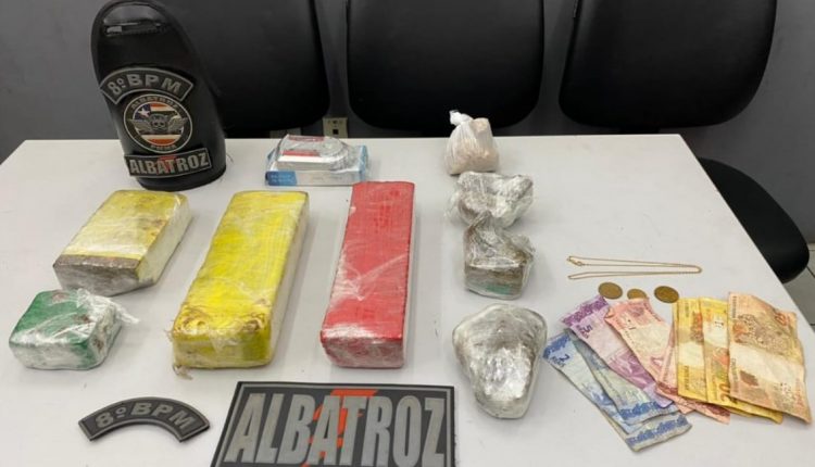 Motopatrulhamento da Polícia Militar prende suspeito de tráfico de entorpecentes