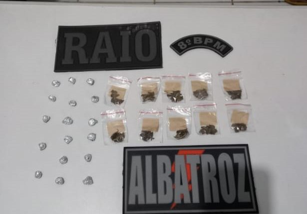 “Operação Tornado” da PMMA apreende 27 trouxas de entorpecentes