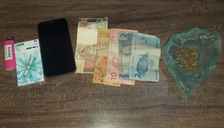 Polícia Militar apreende suspeito de tráfico de entorpecente