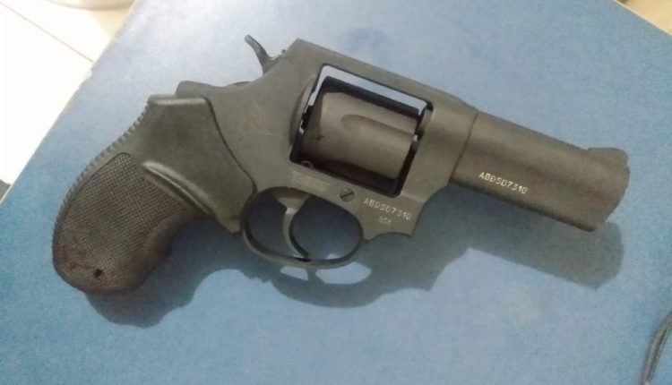 Polícia Militar apreende arma de fogo na MA-122