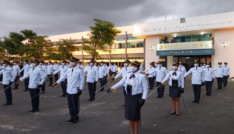 Solenidade militar comemora aniversário de 185 anos da PMMA e forma aspirantes a oficial
