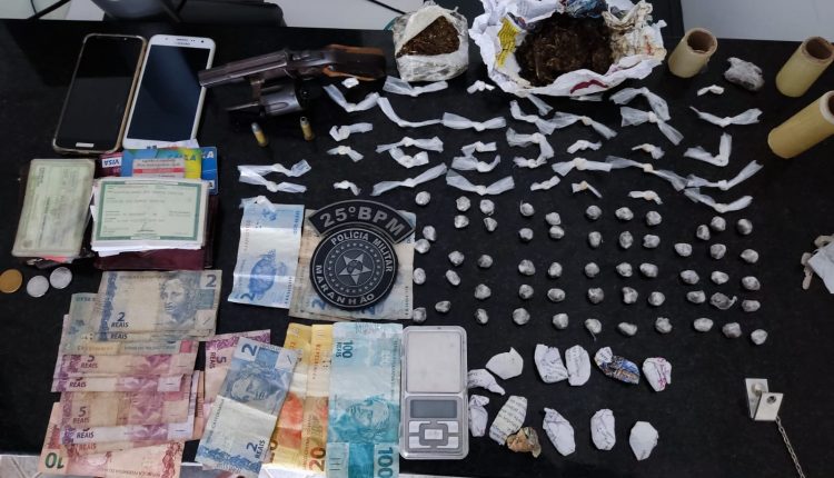 25° BPM prende membros de facção com revólver e drogas em Cururupu