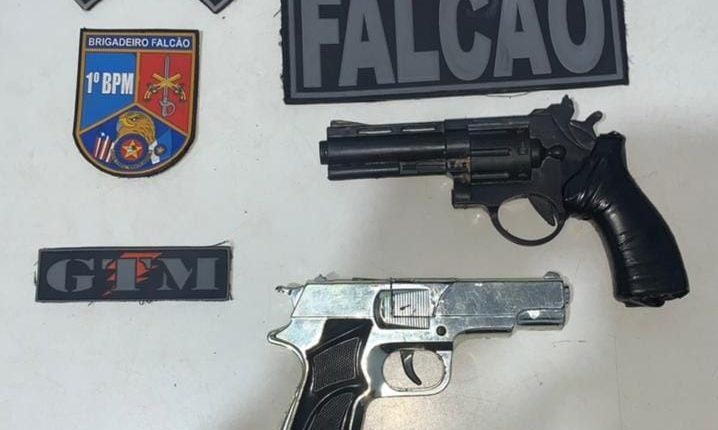 Polícia Militar prende suspeitos de sequestro de taxista e apreende duas armas de fogo