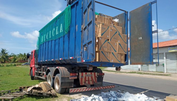 Polícia Militar apreende mais de 24.000 pacotes de cigarros contrabandeados