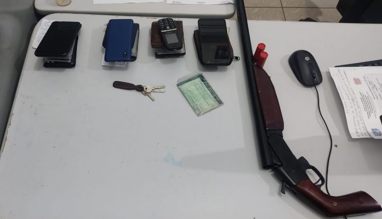 PMMA apreende Escopeta calibre 12, dentro de um coletivo em Santa Inês-MA