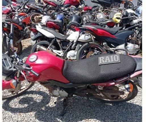 Motocicleta roubada é recuperada por Policiais Militares em ação no Bairro Pirâmide