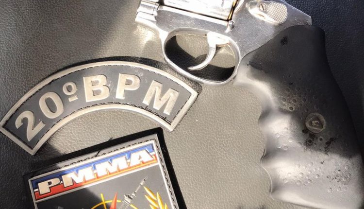 AÇÕES DO 20º BPM APREENDE ARMA DE FOGO E PRENDE HOMEM FORAGIDO DA JUSTIÇA