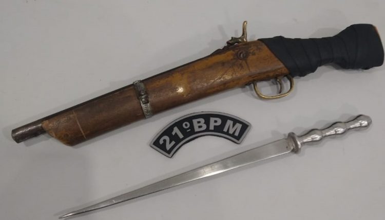 Polícia Militar prende homem com arma de fogo na BR-135