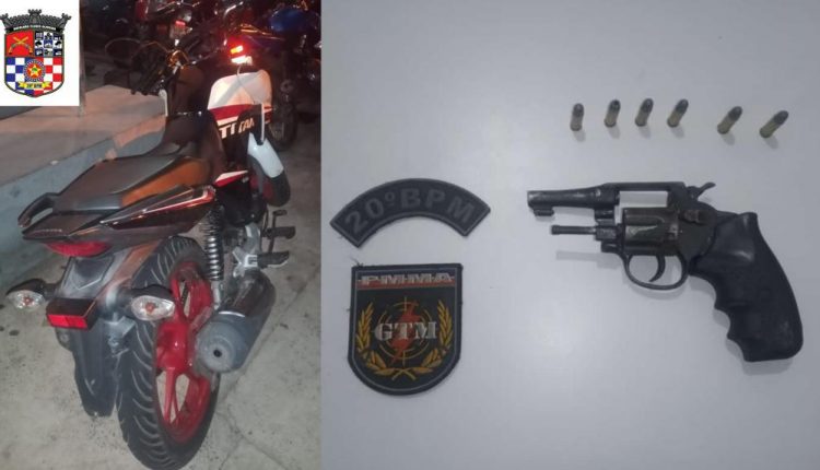 POLICIAIS DO 20º BPM PRENDEM DUPLA COM ARMA DE FOGO E MOTOCICLETA ROUBADA NA COHAB