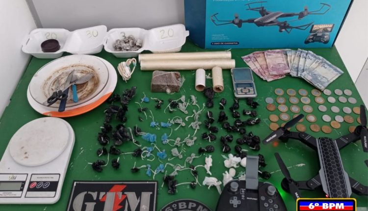 POLÍCIA MILITAR LOCALIZA CASA DE DISTRIBUIÇÃO E MANEJO DE ENTORPECENTES NA VILA BRASIL