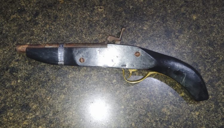 Polícia Militar prende homem com arma de fogo em Icatu