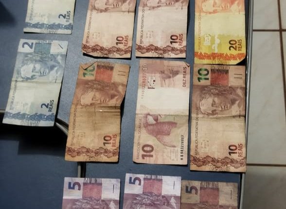 Polícia Militar prende homem com drogas na cidade de Estreito