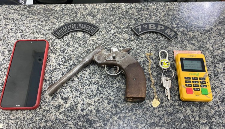 Polícia militar apreende arma de fogo de fabricação caseira em Santa Inês